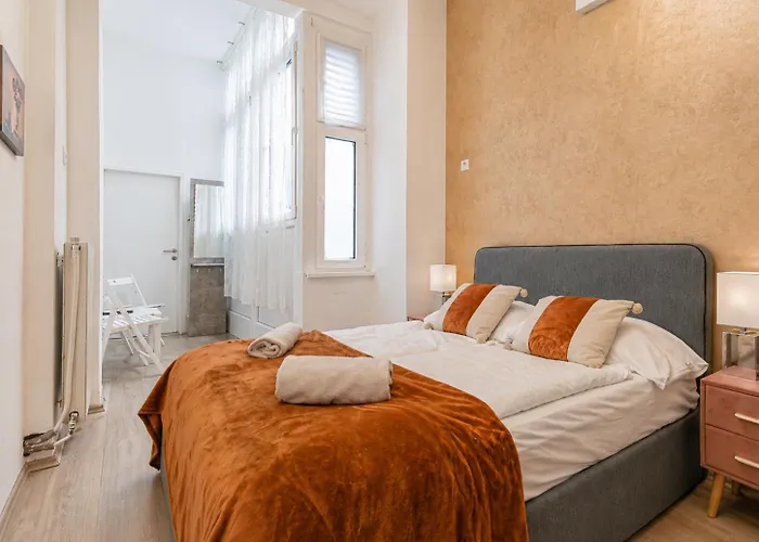 10-min To Westbahnhof, Modern With Tv, Wi-fi Szálloda *