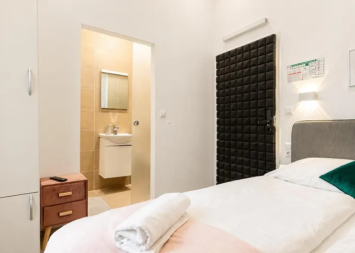 10-min To Westbahnhof, Modern With Tv, Wi-fi Szálloda Bécs